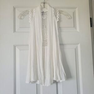 Maxi Off White Crochet Lace Back Hi Low Sleeveless Open Sweater Top Size XS